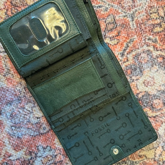 Fossil forest green leather wallet - Picture 3 of 4
